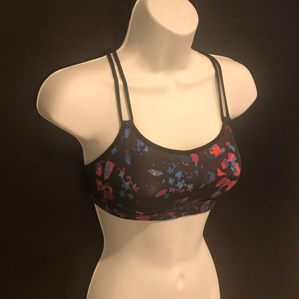 Lululemon strappy workout bra size 4